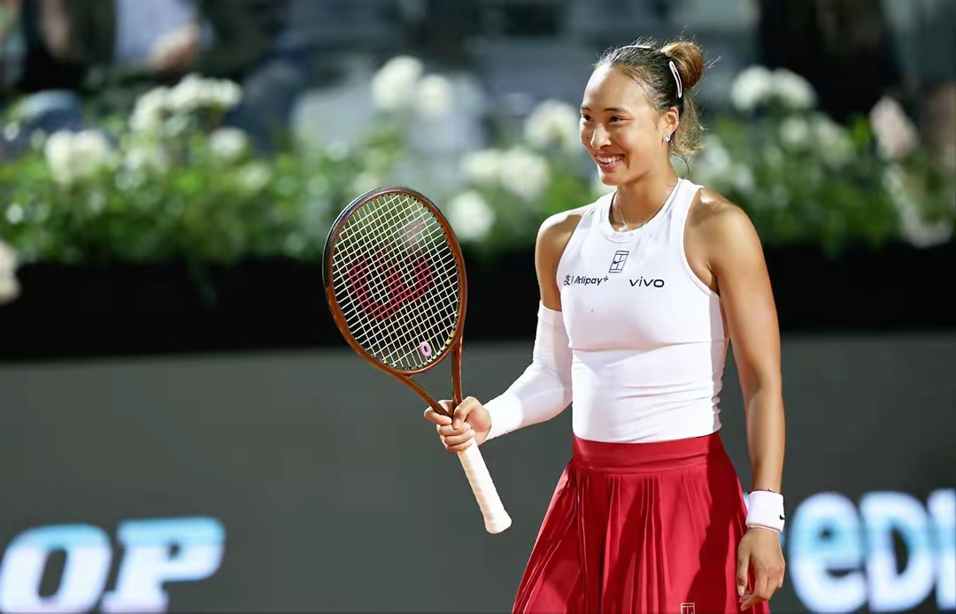 法国羽毛球队力克英格兰羽毛球队，马琳绝境逆转