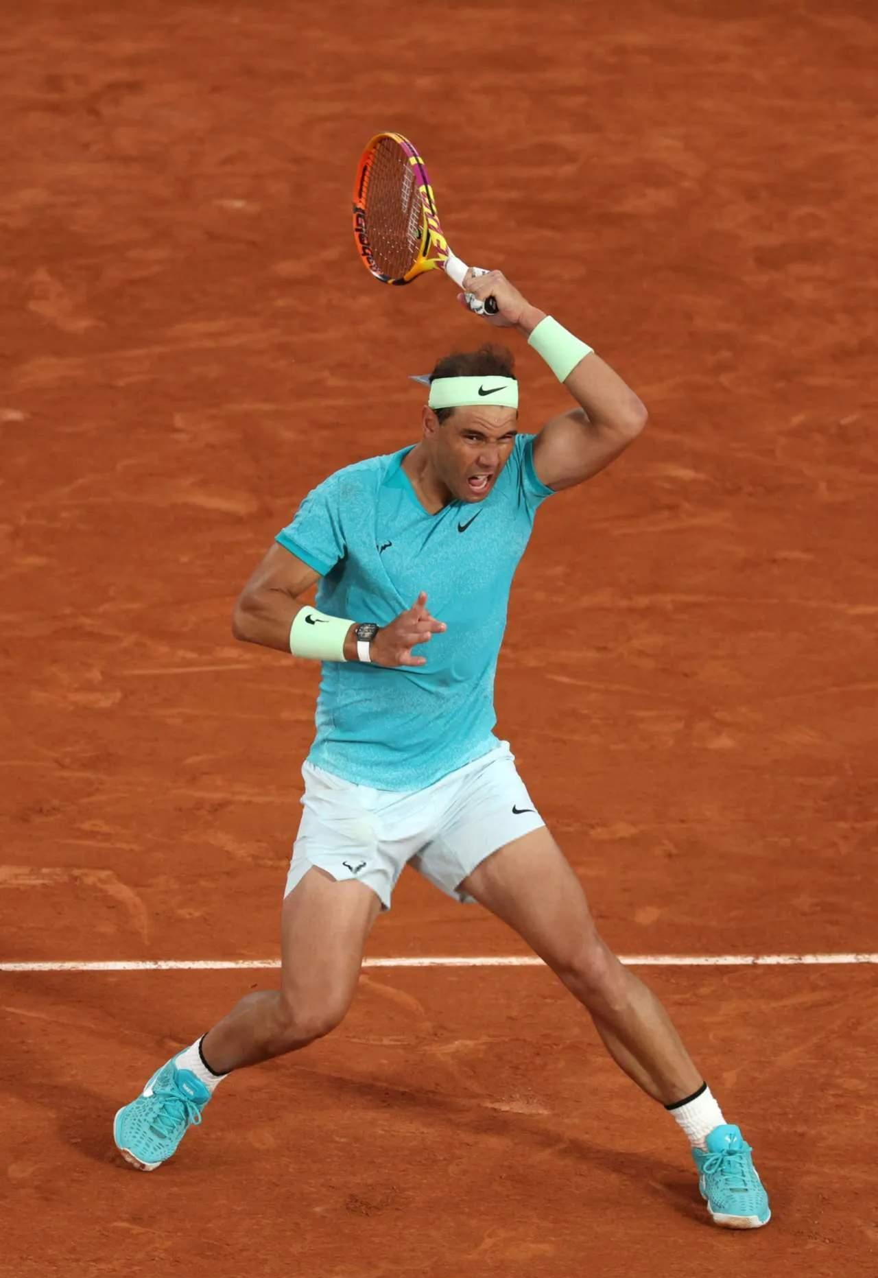 法国网球队鏖战德国网球队，纳达尔高光表现