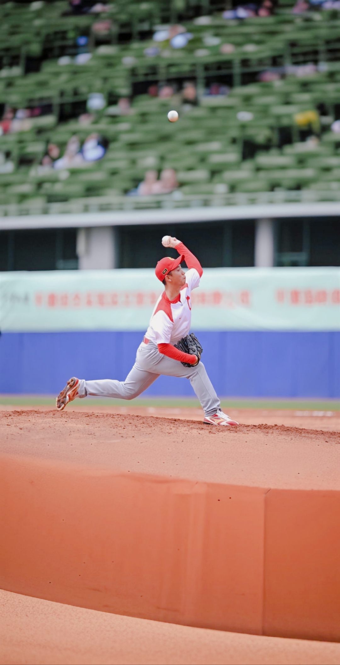 冷门频出！棒球战况跌宕起伏