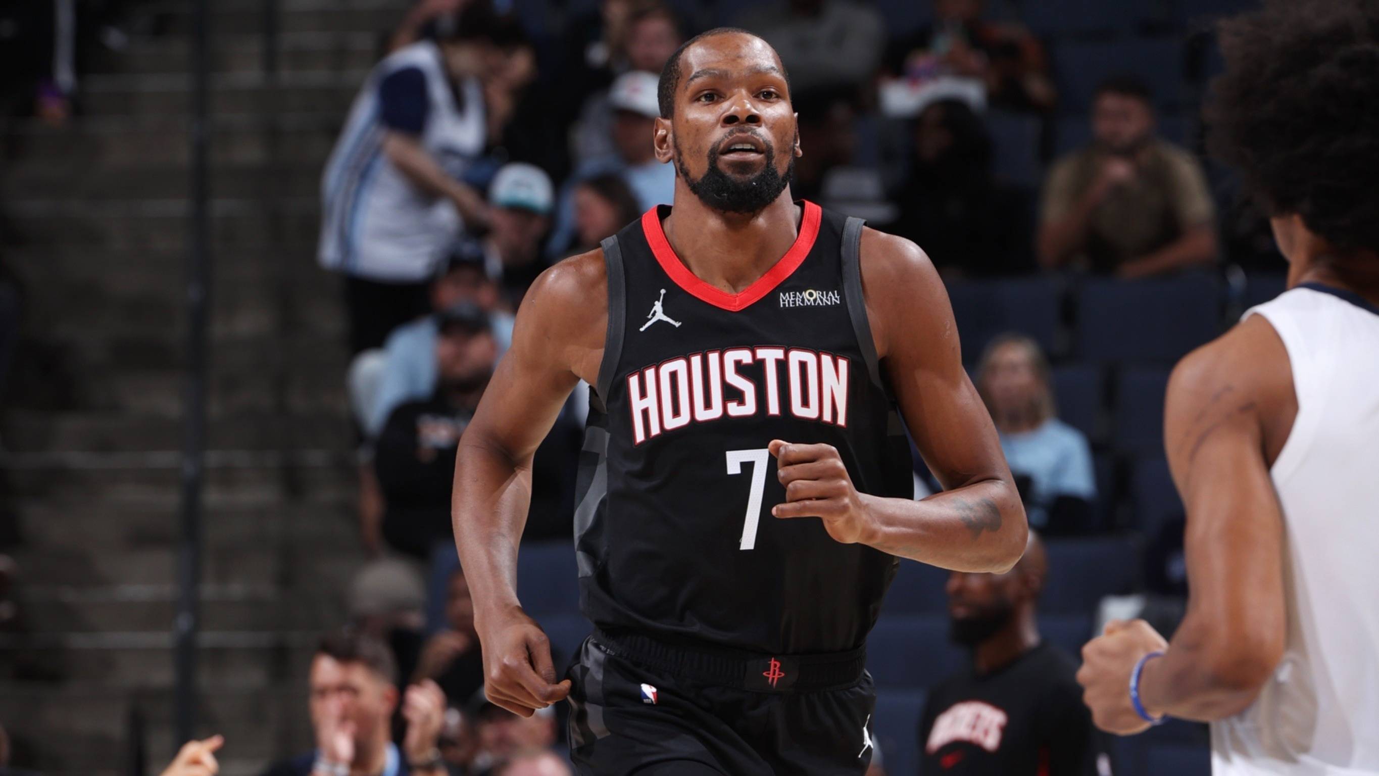 爱游戏APP-灰熊完胜辽宁队，杜兰特带队取胜