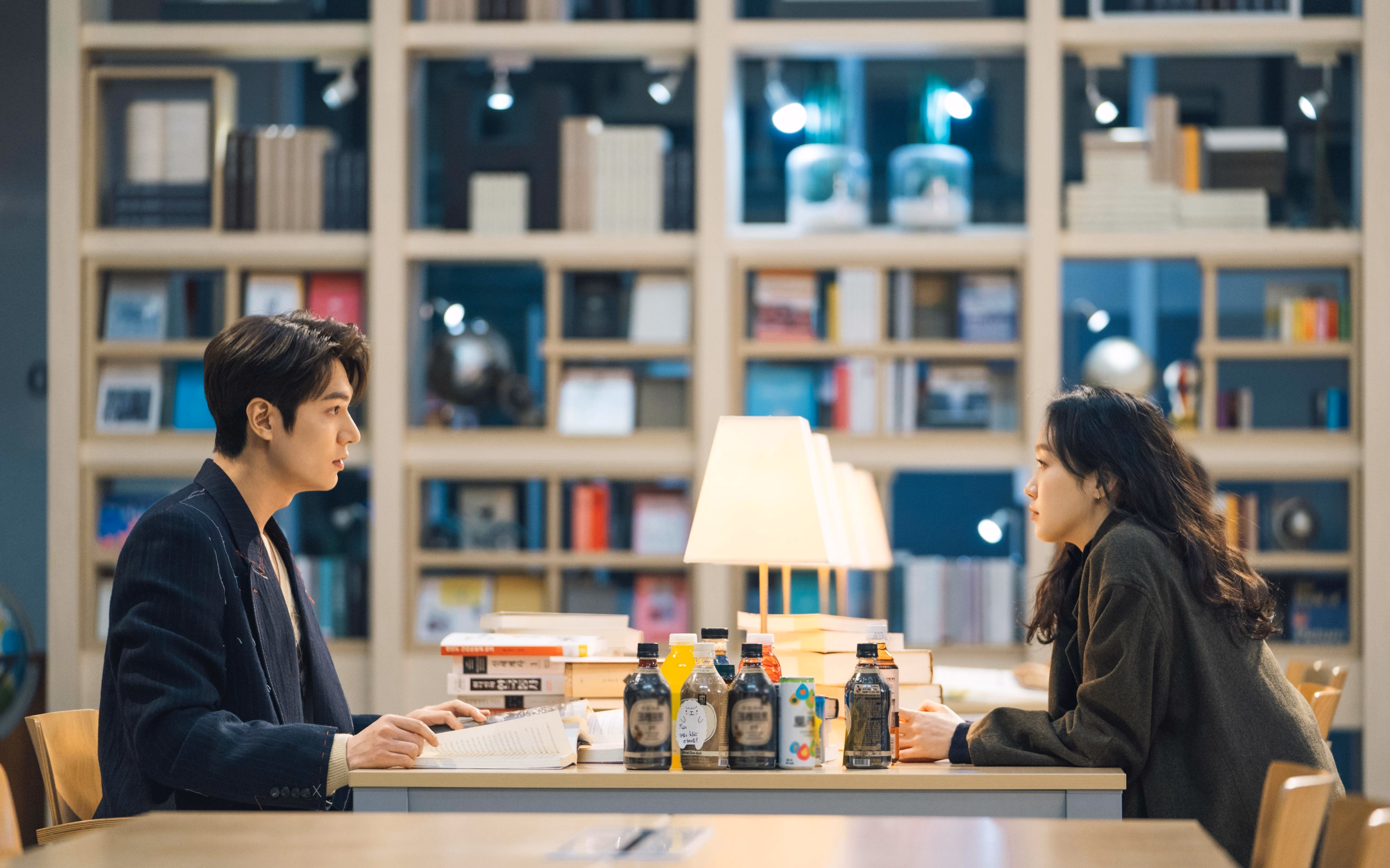 爱游戏官网-东方巨龙吞噬不落阳，辽宁奇袭休斯顿背后的篮球文明对话