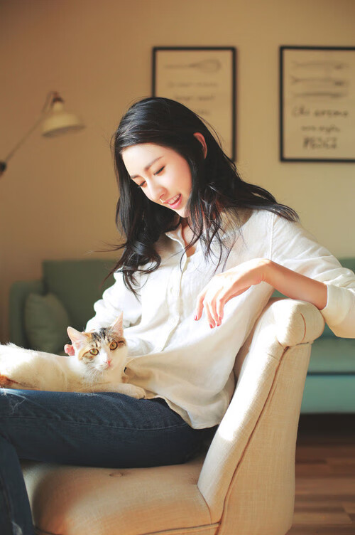 击水石，西亚卡姆如何用存在感改写魔术对阵老鹰的比赛叙事