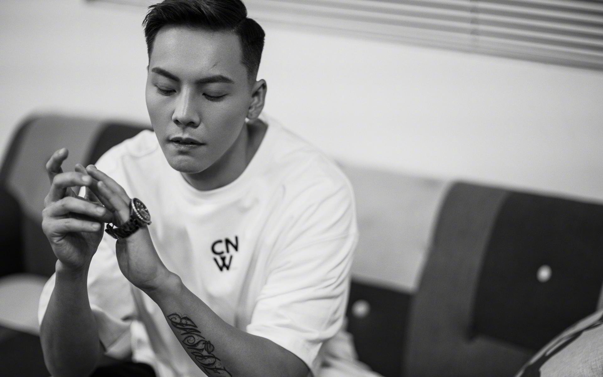 爱游戏-穆勒的魅影，一脚撕裂时空，让诺坎普在第三十七分钟提前入眠