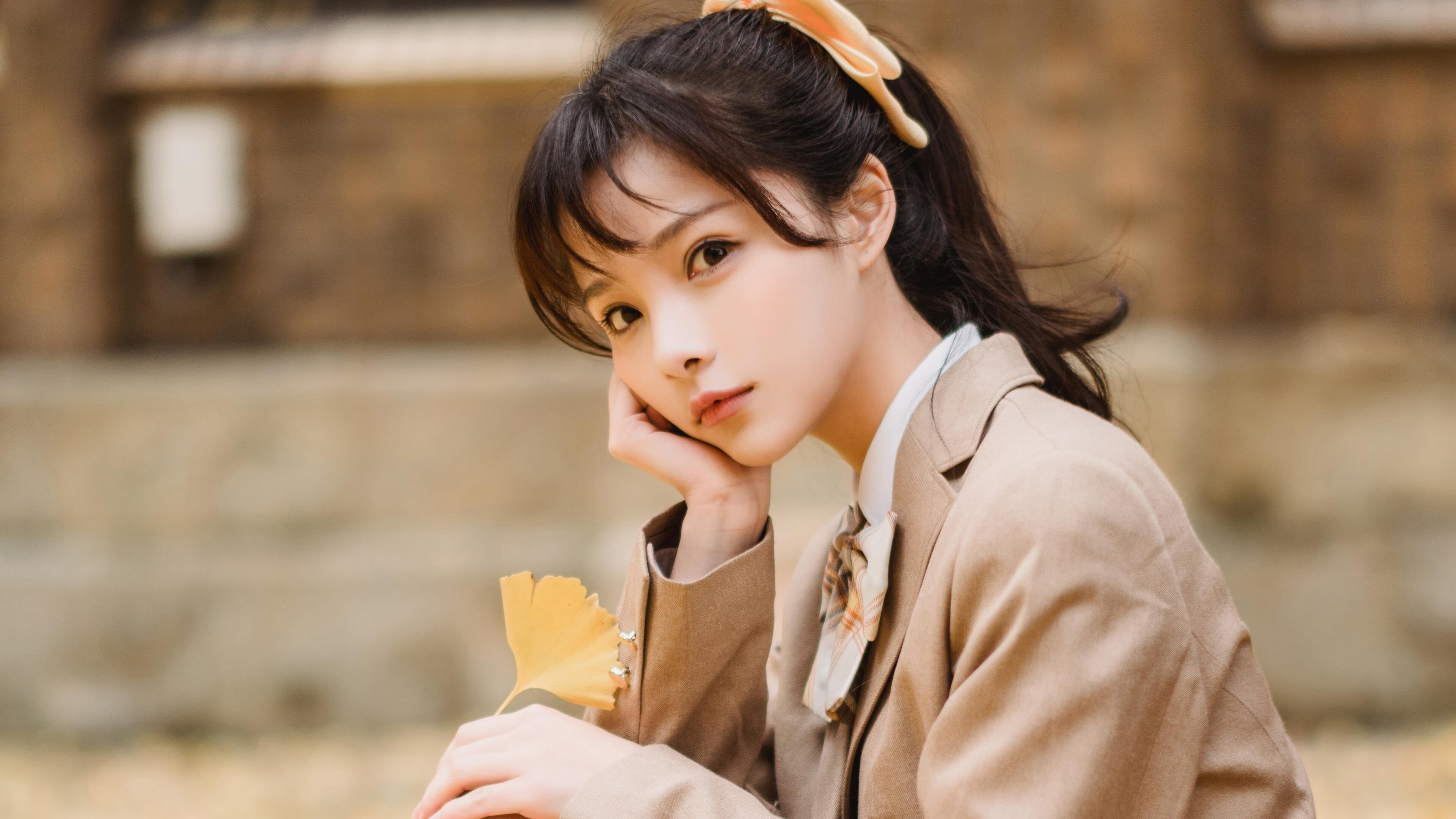 德甲争冠焦点战映射篮球风云，北京队连续得分压制公牛的战略解析