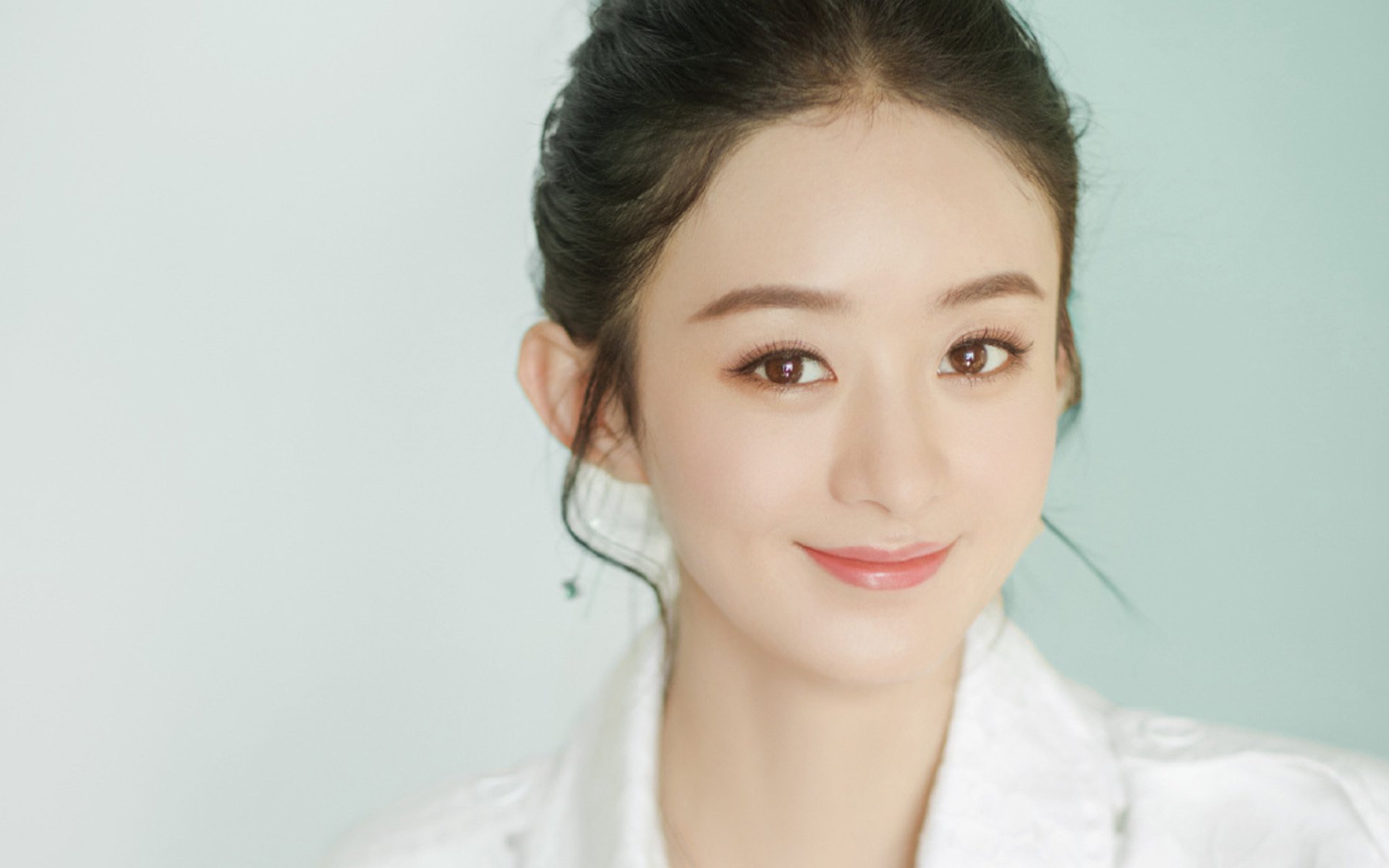 绿茵场与木地板，那一夜，浓眉在两种心跳中为自己加冕