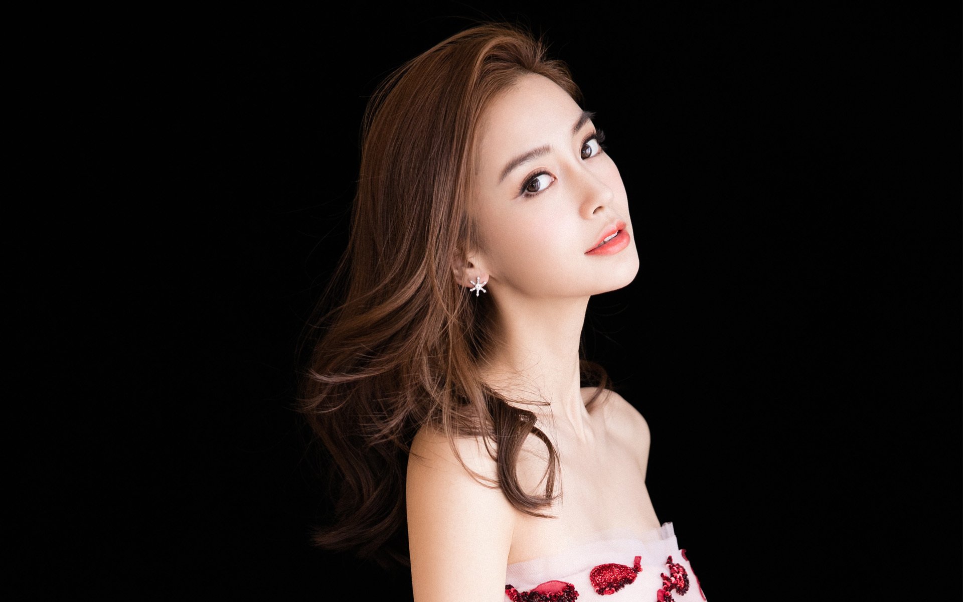 拜仁惊天绝杀与曼联战术碾压，足球世界不可复制的唯一性