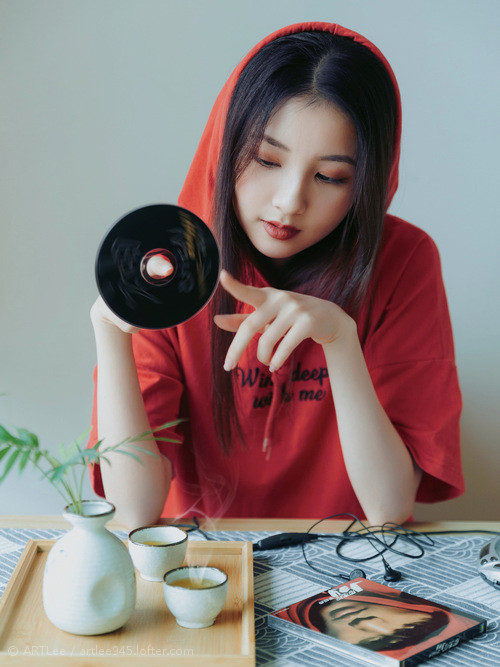 欧冠半决赛惊现跨界魔法对决，黄蜂打穿奇才的奇幻之夜